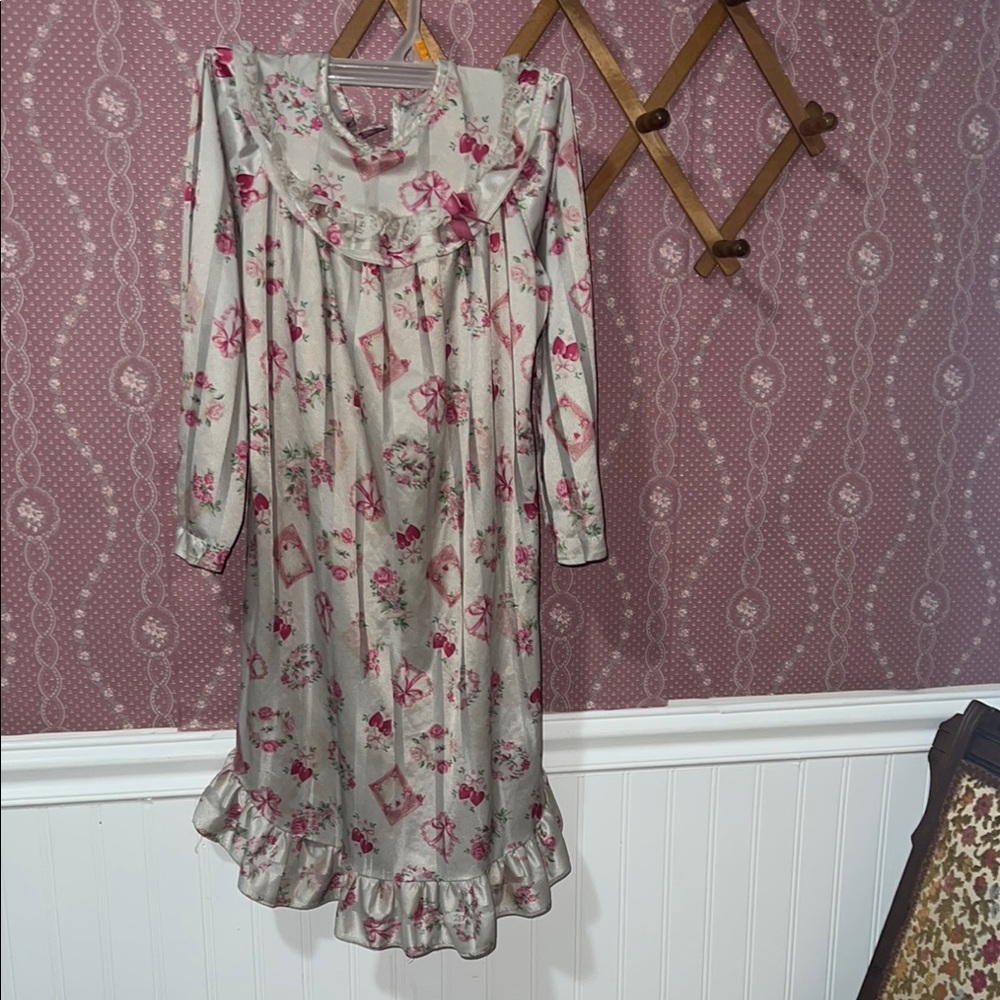 Vintage Girly Nightgown